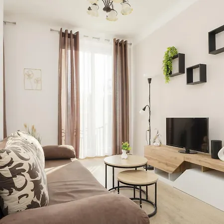 Apartment Cozy & Comfortable Grodeckiego By Renters *